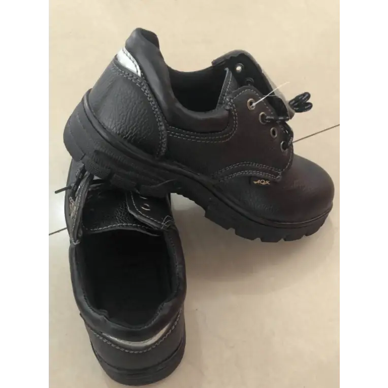 Safety shoes - Rambler Shoes FZE