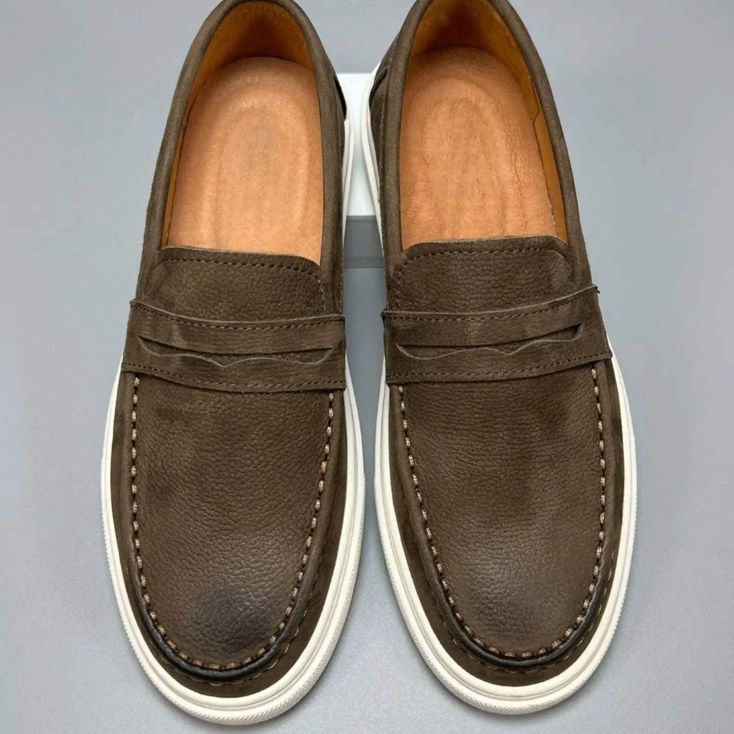 Casual Men’s Genuine Retro Soft Bottom Calf Leather Shoes_Loafer