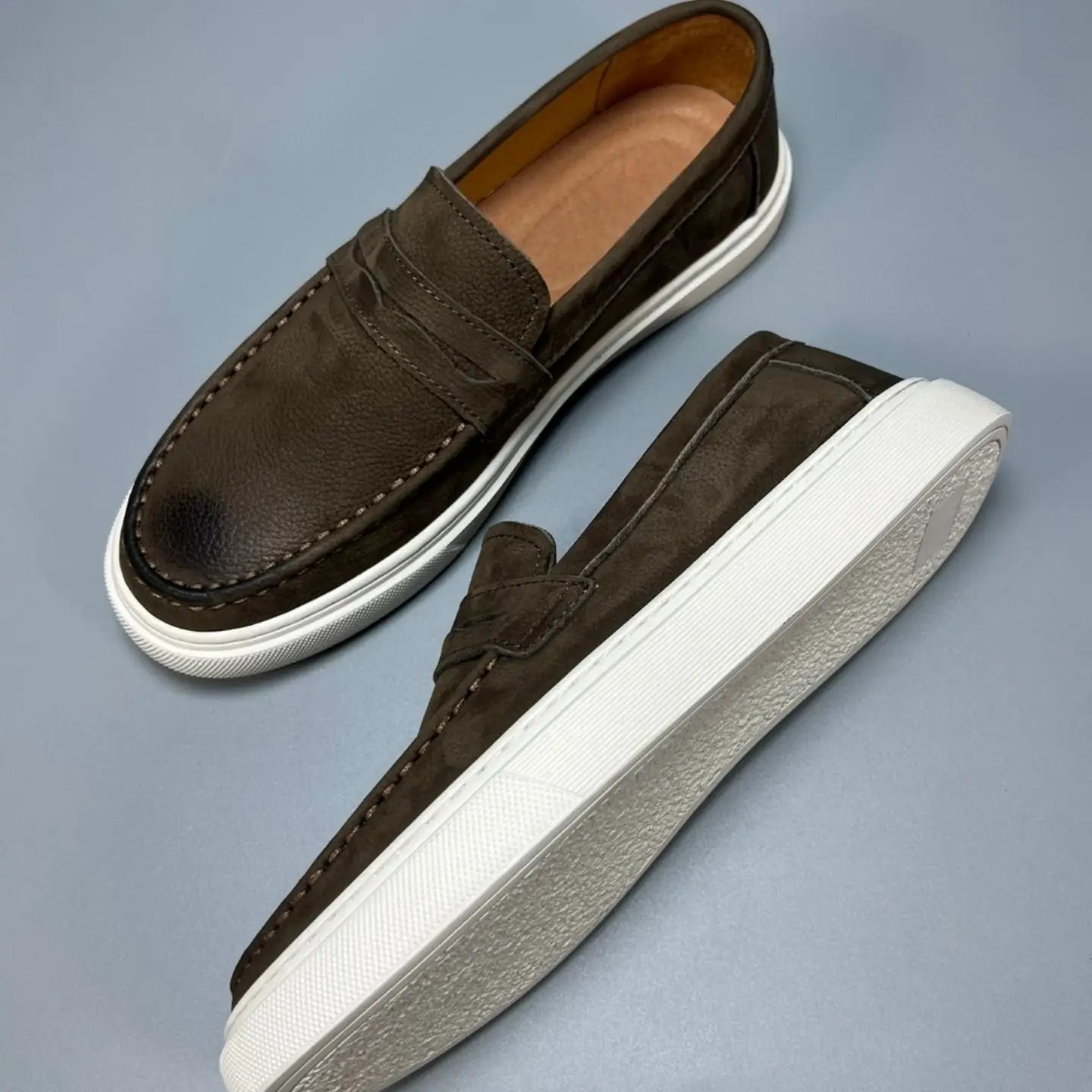 Casual Men’s Genuine Retro Soft Bottom Calf Leather Shoes_Loafer